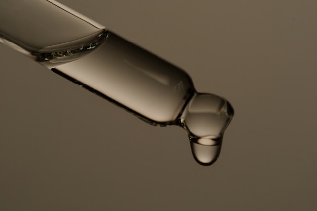 utiliser rétinol et peptides dans la même routine utiliser rétinol et peptides dans la même routine